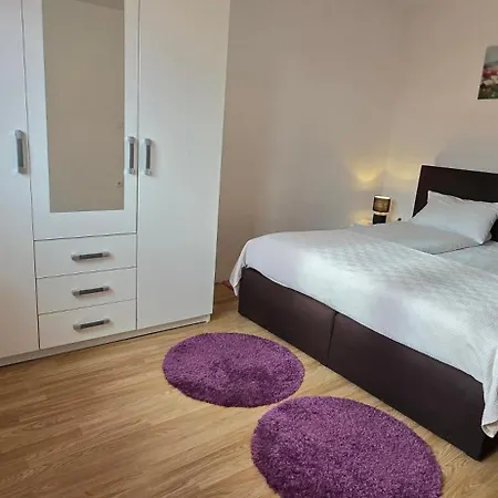Carmen Apartment