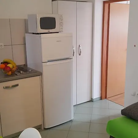 Apartment Carmen *